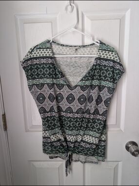 Lucky Brand Green & Black V-Neck Patterned Tie-Hem Tank